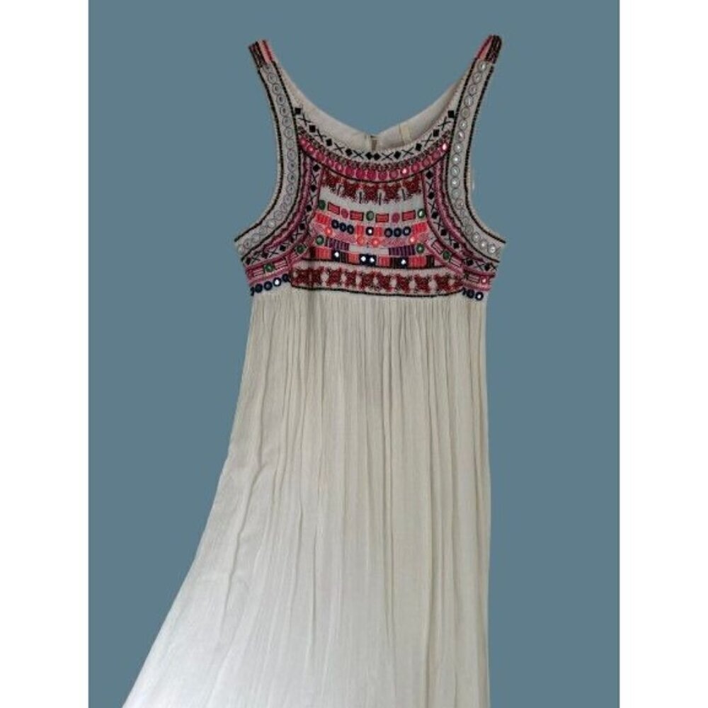 Yacamin Cotton White Embroidered Bohemian Flow-y dress